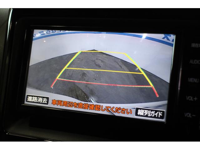 ヴォクシー　入庫しました