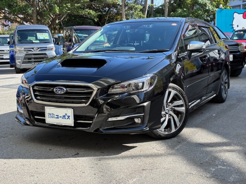 レヴォーグ　入庫しました