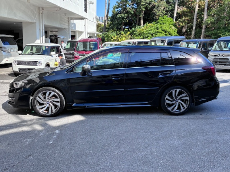 スバル レヴォーグ