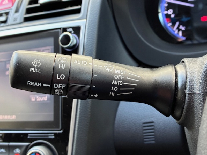 スバル レヴォーグ