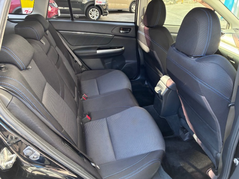 スバル レヴォーグ