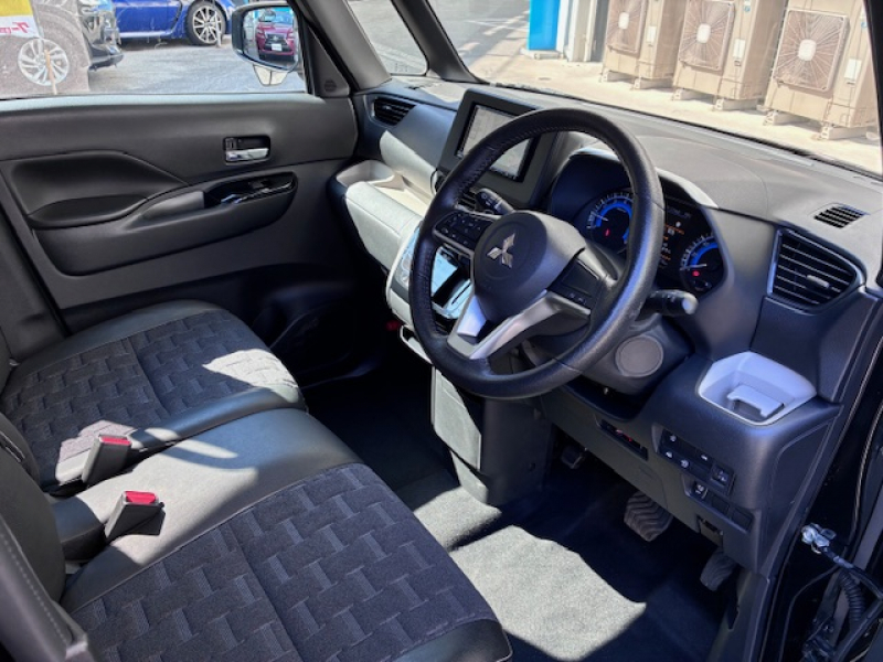 三菱 デリカミニ