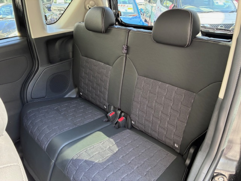 三菱 デリカミニ