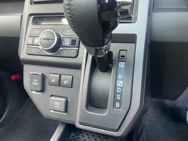 ダイハツ タフト