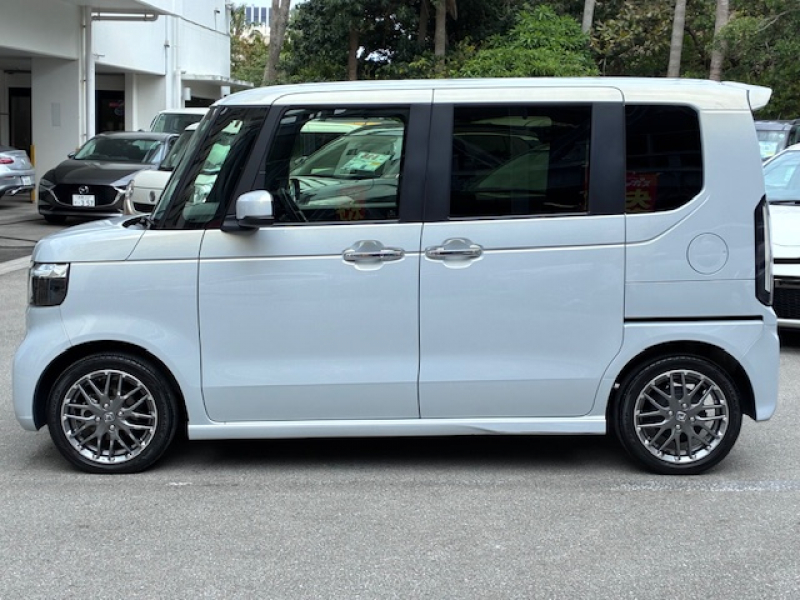 ホンダ N-BOX