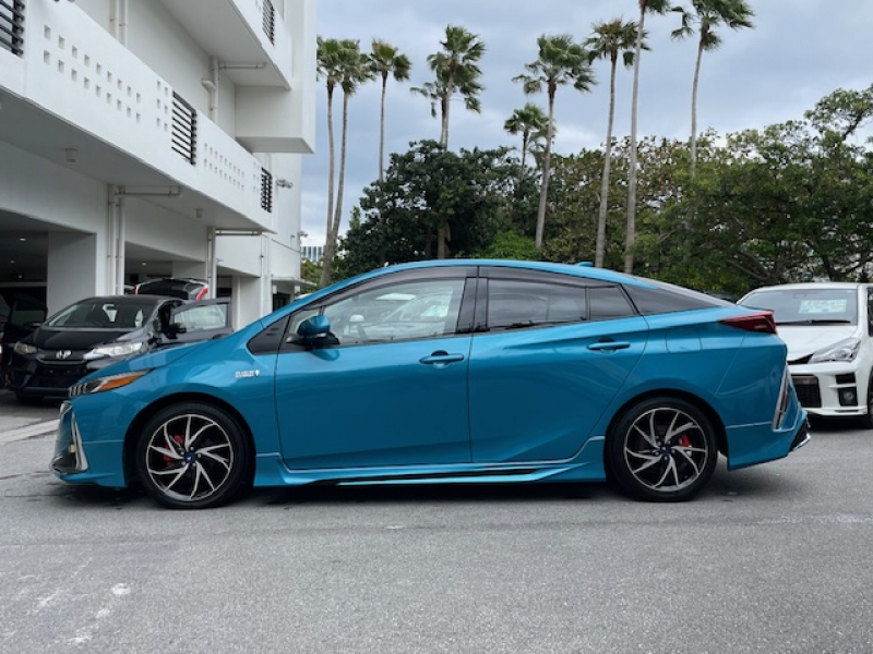 トヨタ プリウスPHV