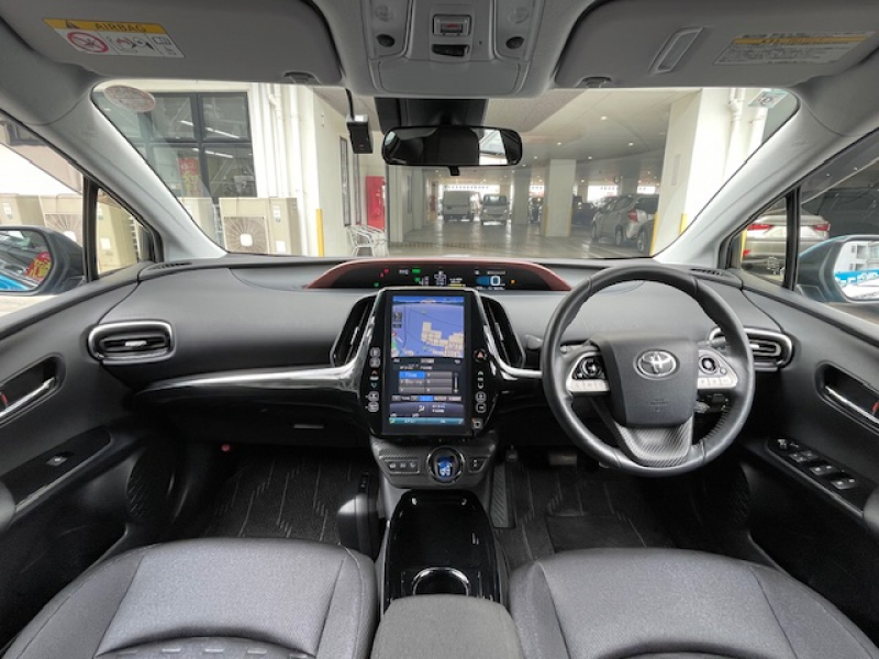 トヨタ プリウスPHV