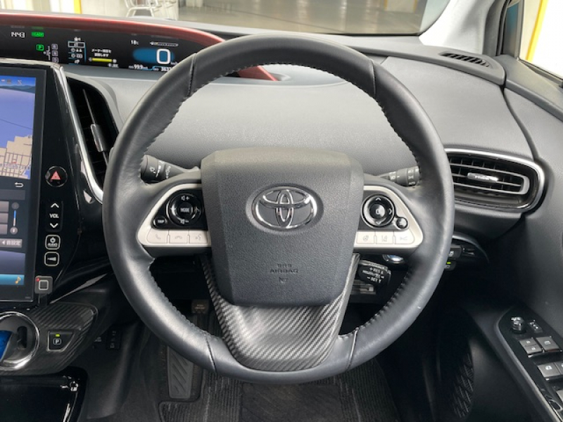 トヨタ プリウスPHV