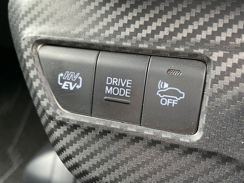 トヨタ プリウスPHV