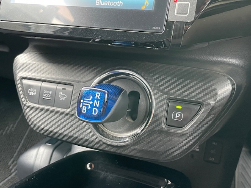 トヨタ プリウスPHV