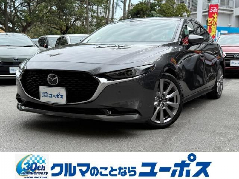 MAZDA 3　入庫しました