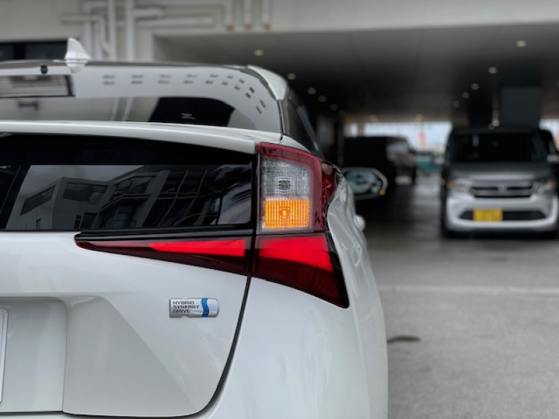 トヨタ プリウス