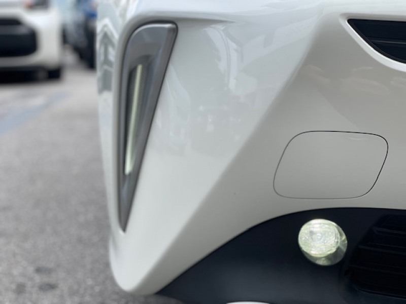 トヨタ プリウス