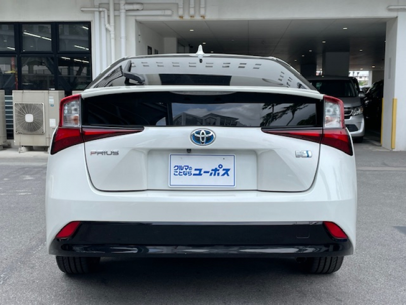 トヨタ プリウス