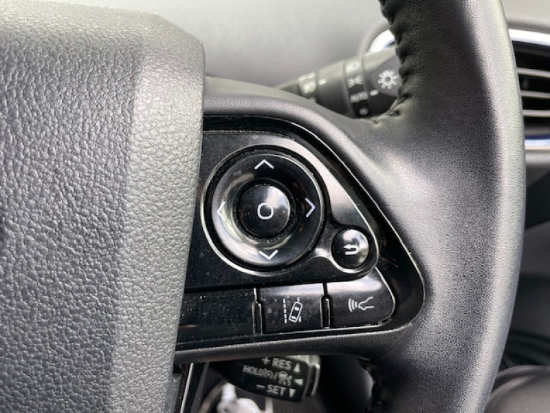 トヨタ プリウス