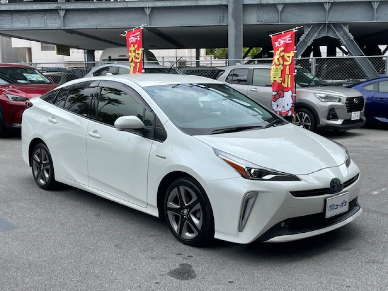 トヨタ プリウス