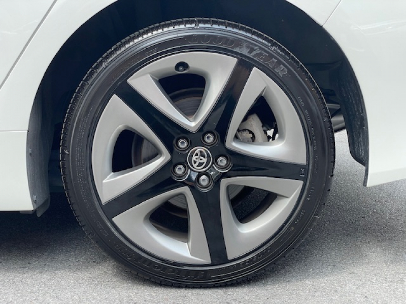 トヨタ プリウス