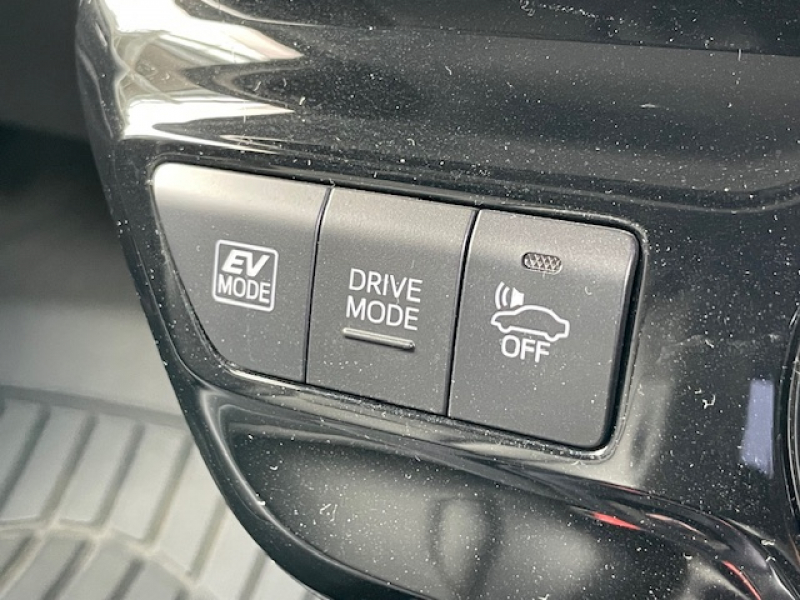 トヨタ プリウス