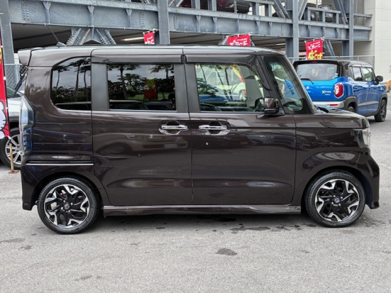 ホンダ N-BOX