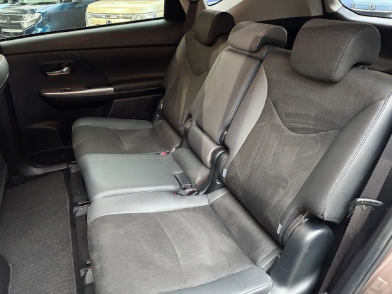 トヨタ プリウスα