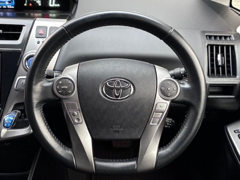 トヨタ プリウスα