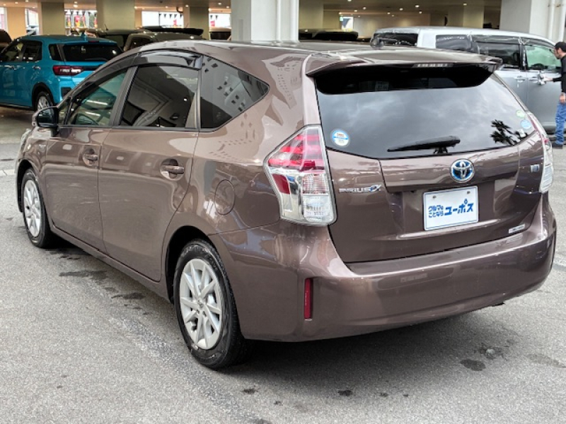 トヨタ プリウスα