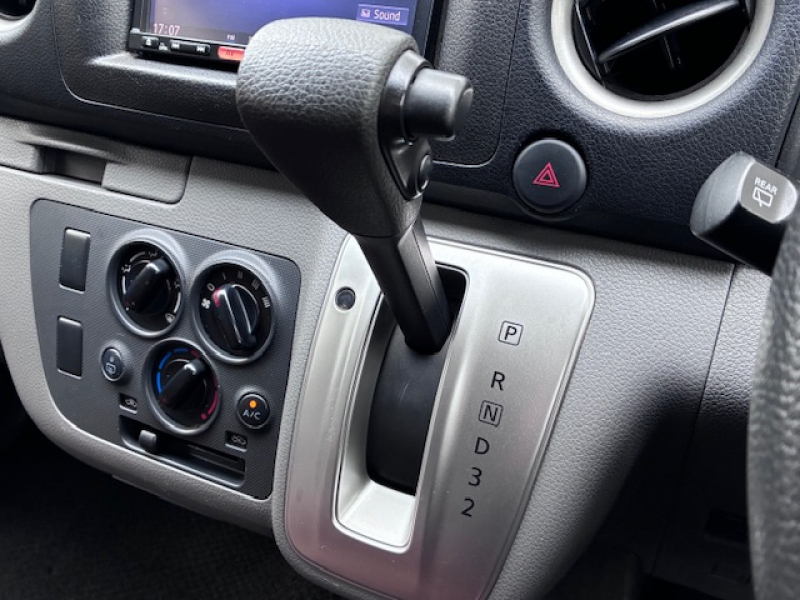 日産 NV350キャラバン