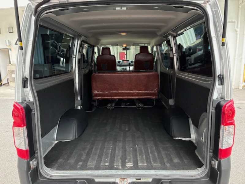 日産 NV350キャラバン