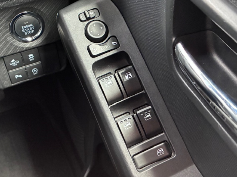 ダイハツ タフト