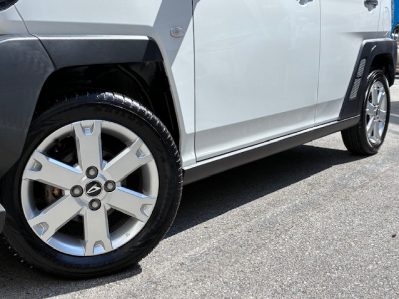 ダイハツ タフト