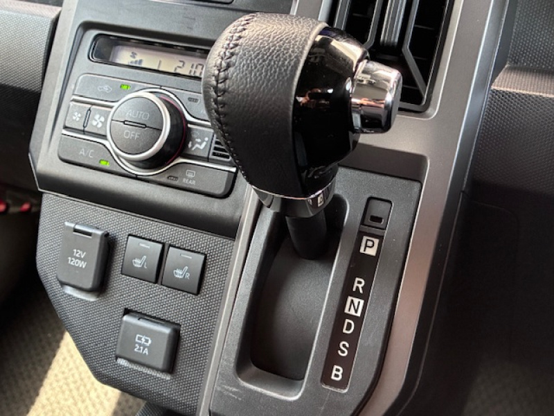 ダイハツ タフト