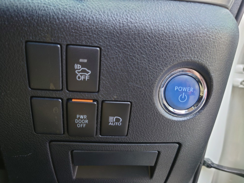 トヨタ アルファード ハイブリッド