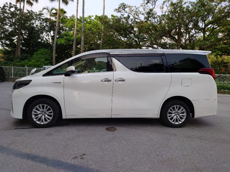 トヨタ アルファード ハイブリッド