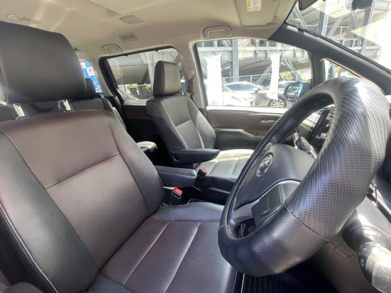 トヨタ エスクァイア