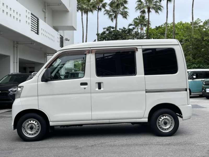 ダイハツ ハイゼットカーゴ