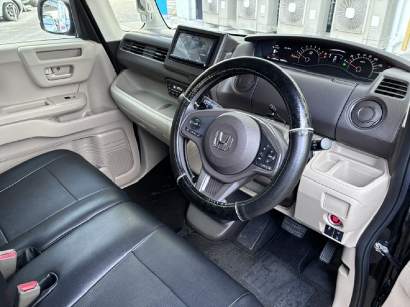 ホンダ N-BOX