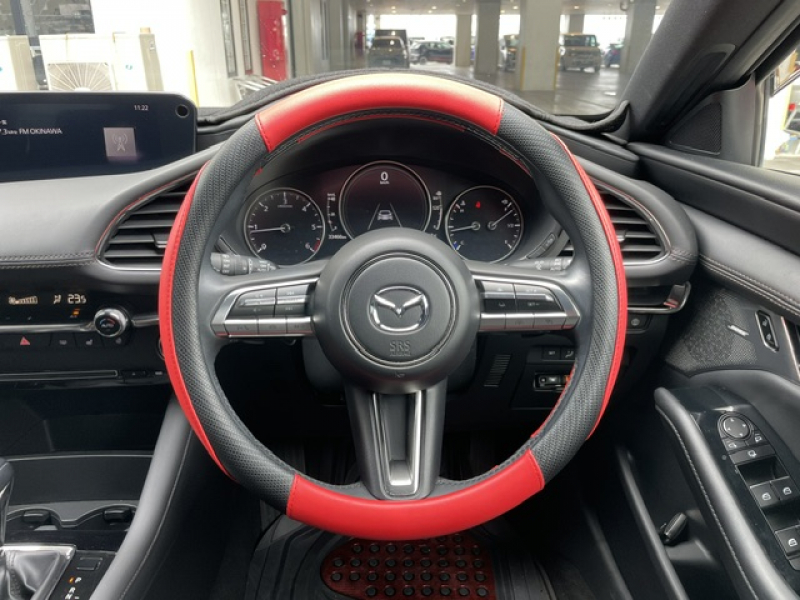 マツダ MAZDA 3