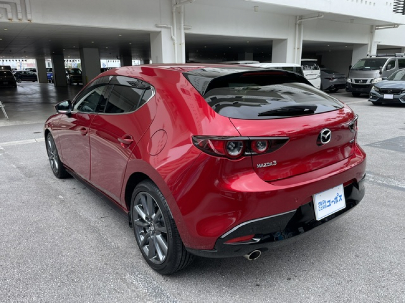マツダ MAZDA 3