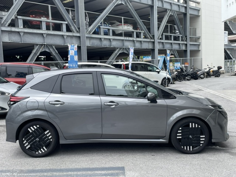 日産 オーラ