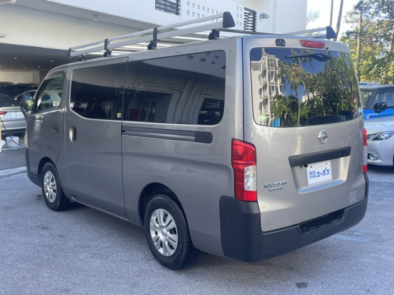 日産 NV350キャラバン