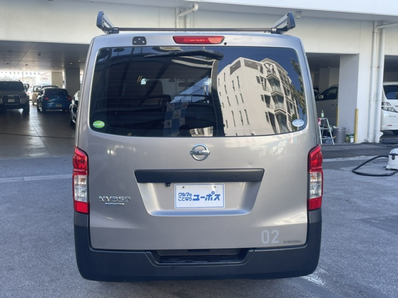 日産 NV350キャラバン