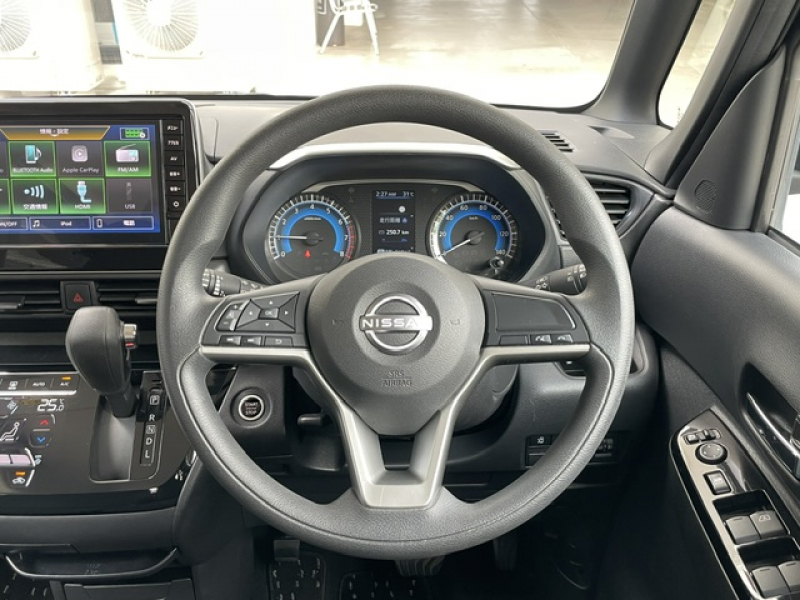日産 ルークス