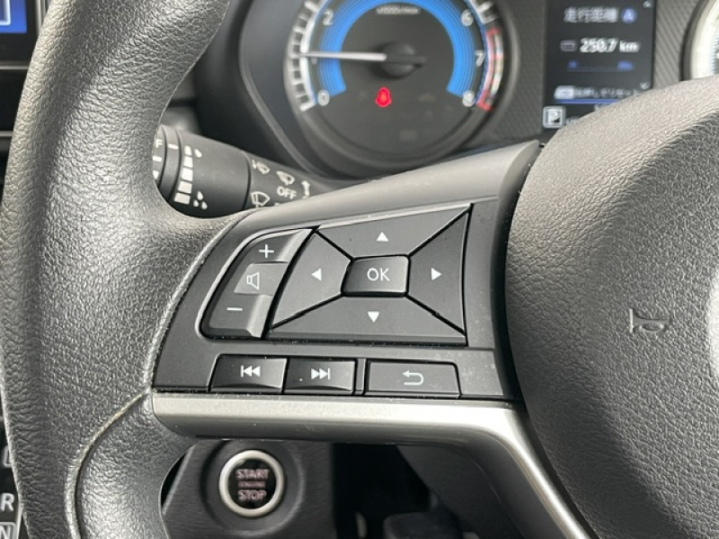 日産 ルークス