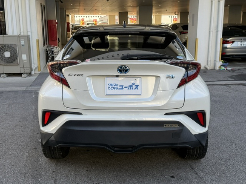 トヨタ C-HR