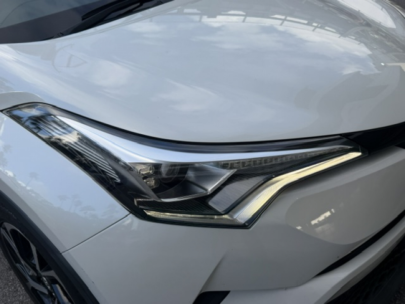 トヨタ C-HR