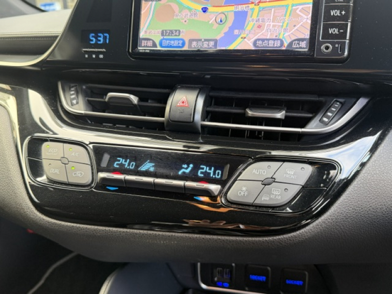 トヨタ C-HR