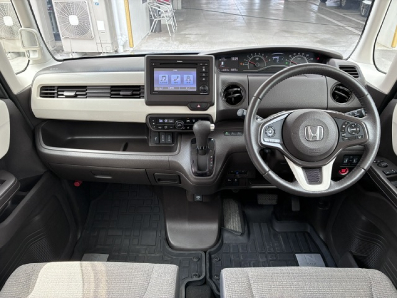 ホンダ N-BOX