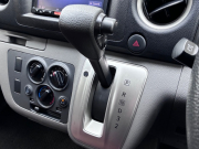 日産 NV350キャラバン