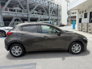 マツダ MAZDA 2