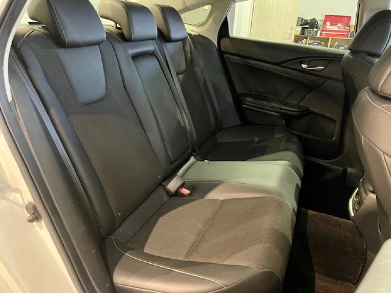 ホンダ インサイト